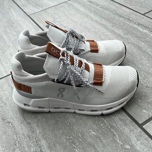 OnRunning Cloudnova Sneakers